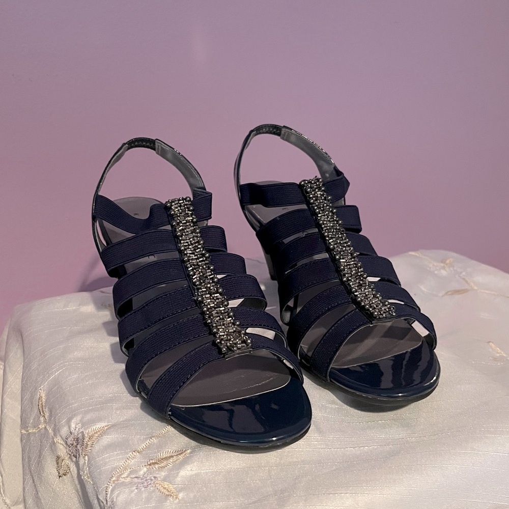Karen Scott Navy dress sandals. Size 7 1/2M.